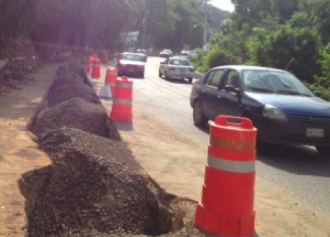 foto-3-linea-de-conduccion-de-agua-potable-sobre-avenida-escenica-a-base-naval-en-acapulco-guerrero-proyectos-mexico-pamline